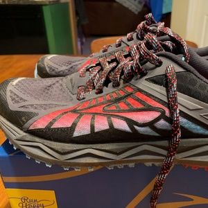 Brooks Caldera Trail Runners